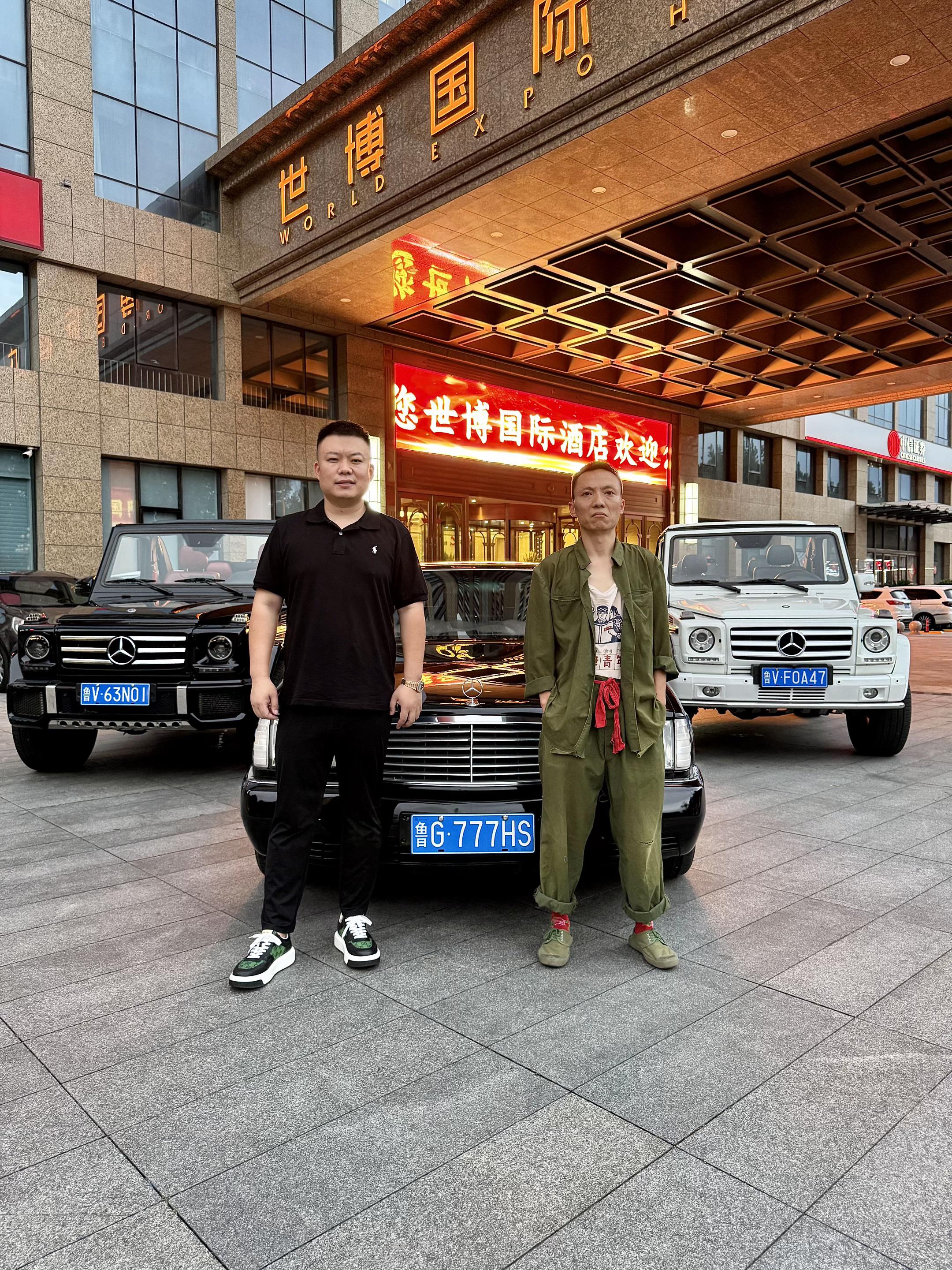 自己的故事自己留着就好 说浅了不感动 说深了没人信