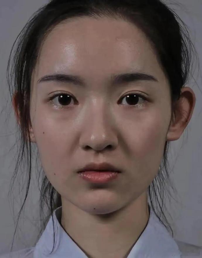 王玉雯素颜照曝光，法令纹略显却难掩清新气质，网友：年轻态依旧吸睛。 ​​​