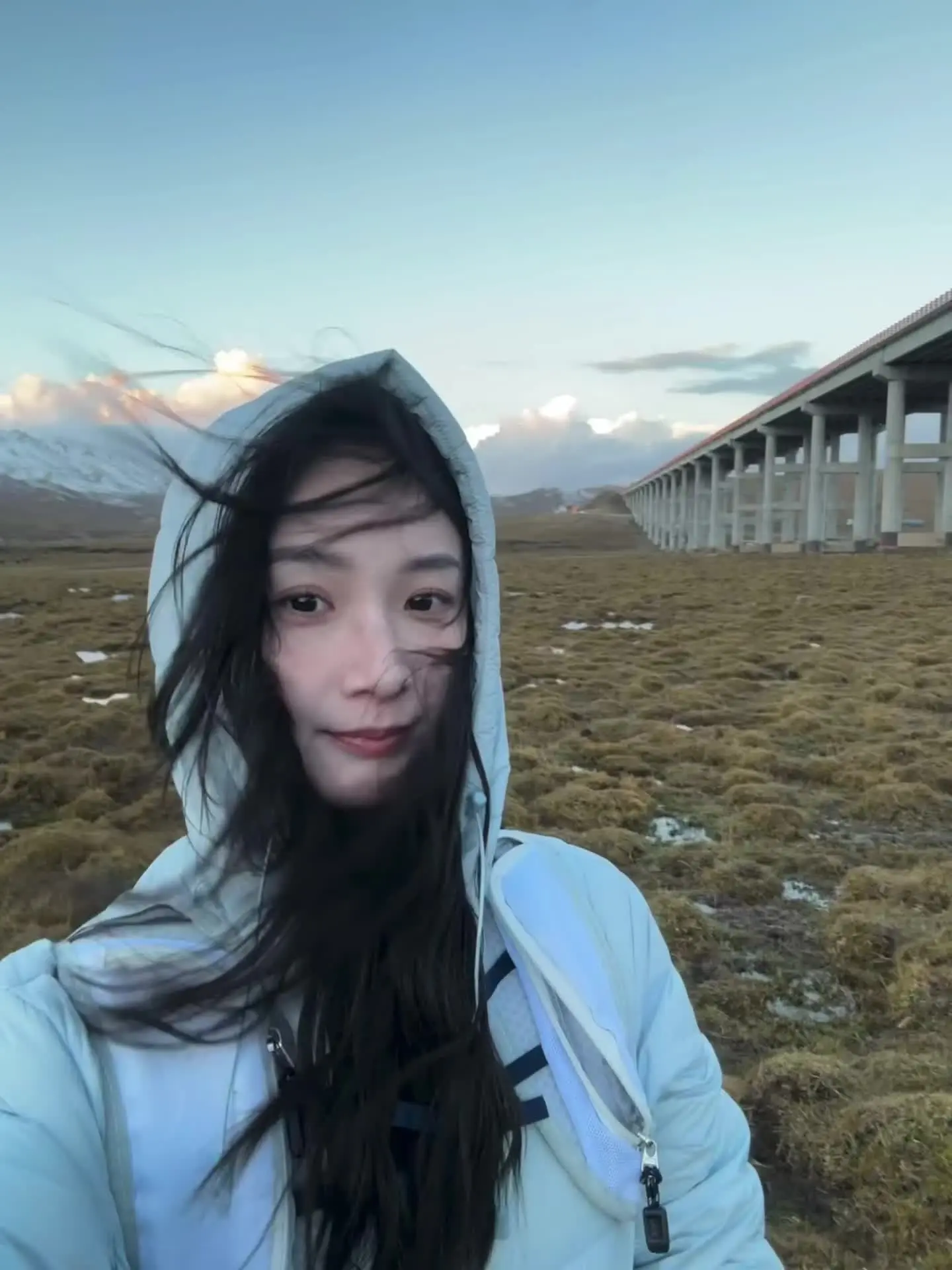 我是个有趣的女孩 你不应该只喜欢我的躯壳