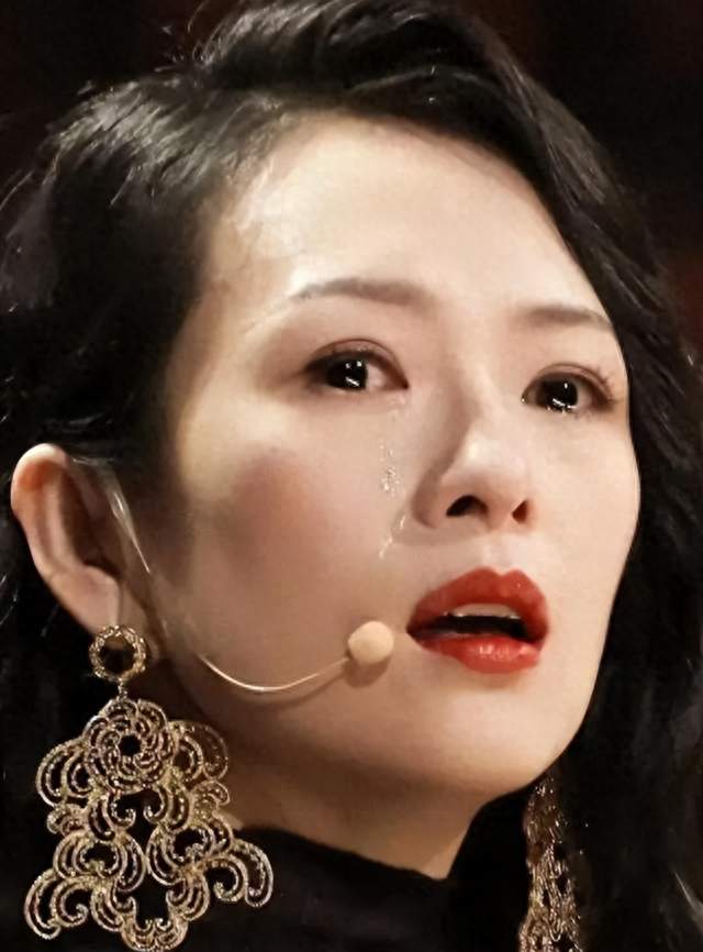 意外获奖后，章子怡自曝拍激情戏太投入，导致全身发麻、喘不上气