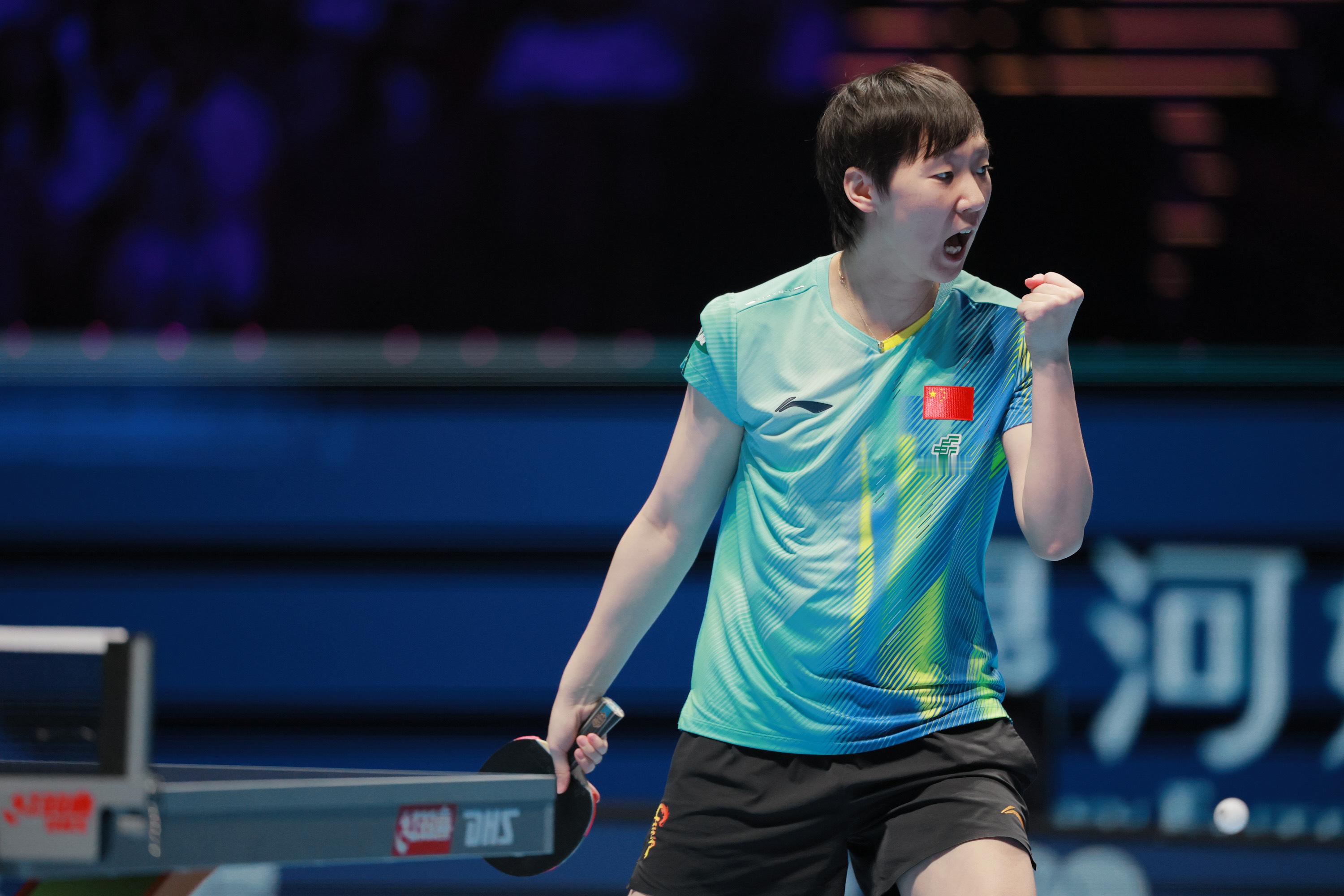 【2026澳门世界杯】｜20260405女单决赛·图片3©️中国体育王曼昱加油