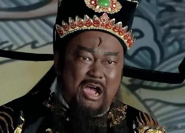 走遍家乡的大街小巷刚刚到手3卷包青天[呲牙]
​这次的京剧净旦纪念币真心漂亮，勾