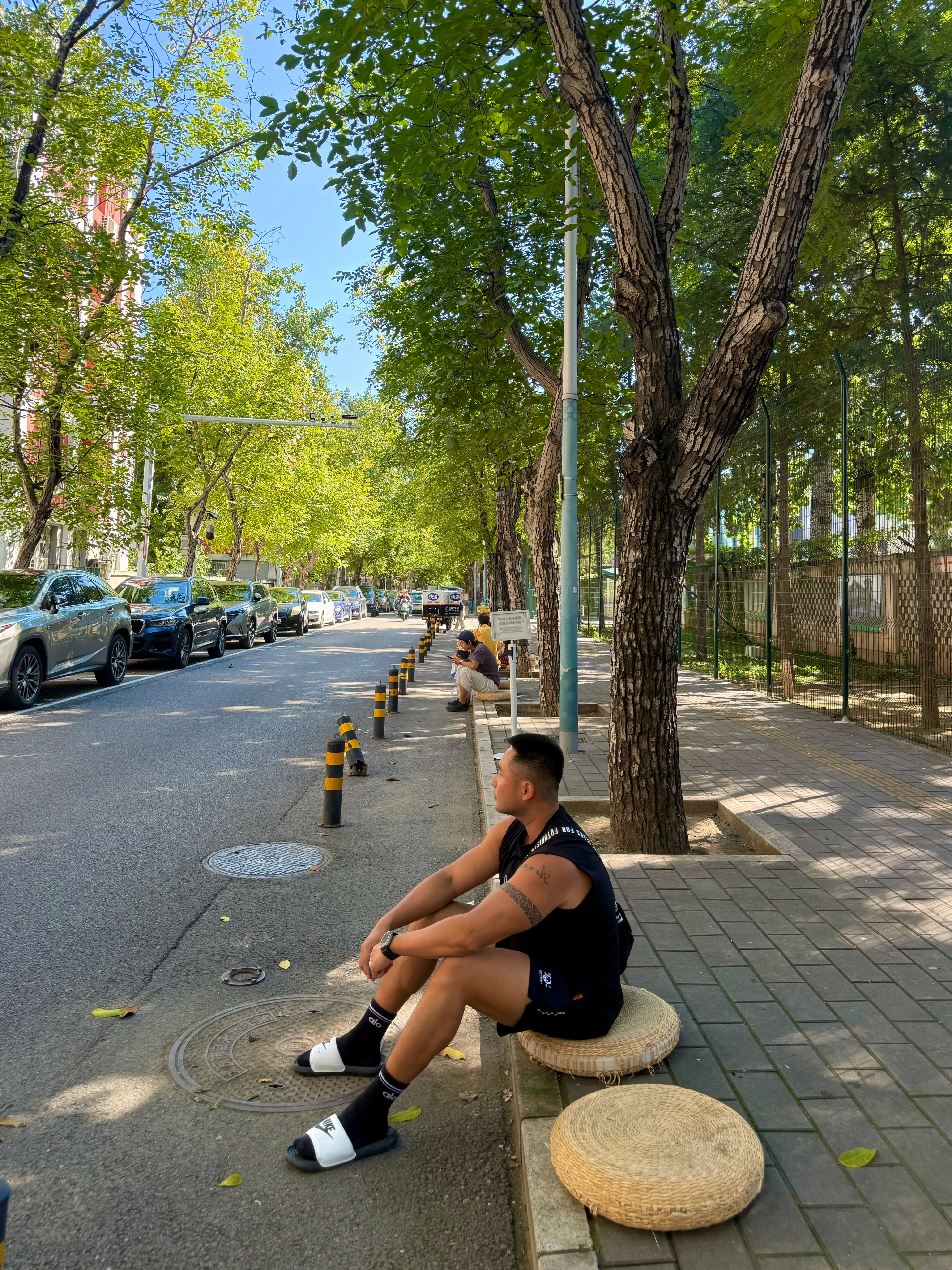 北京一年中最舒服的时间，像被家暴惯了突然变温柔：“他不打我的时候其实对我还挺好好