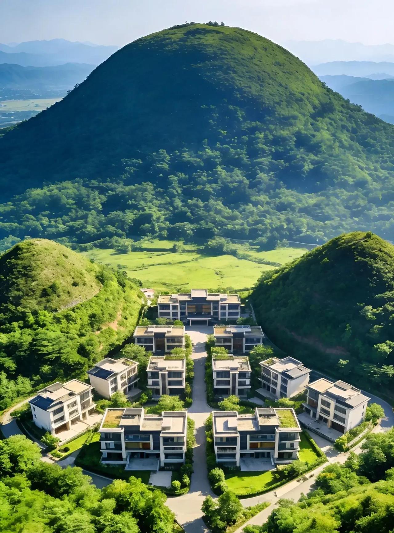 东晋年间，山西闻喜出了位大学问家郭璞，他把古人选址安家的经验成一部薄薄的《葬书》