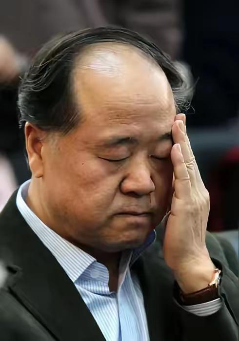 扪心自问一下，你为你的伟大祖国写过一篇赞美的小说吗？你不敢回答，因为你到了七十多