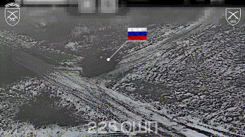 俄军装甲车14名俄兵被乌军225团炮火摧毁
在扎波罗热州前线，俄军发动新年首次装