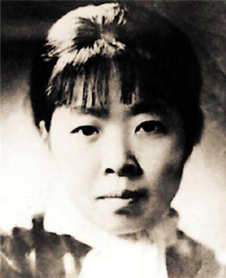 两性关系里，男人只要性满足，这世界就是天堂；而女人不同，性有了，情得满，钱得够，