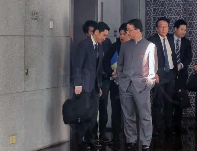 7月12日外交部亚洲司紧急约见日方：南海、台湾、化武问题一并提出严正交涉
这次紧