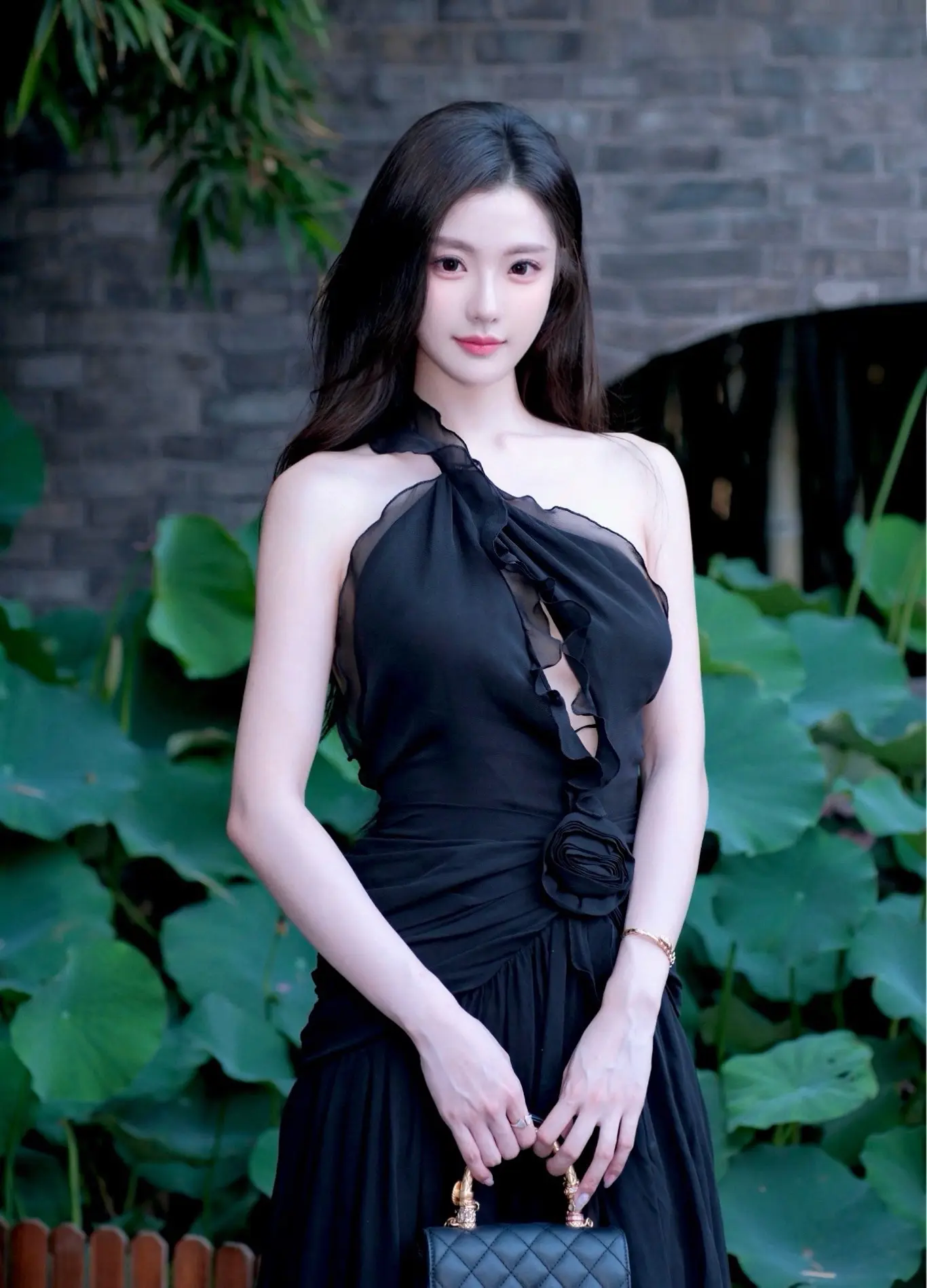 贵在志气 清在正气 硬在骨气 傲在底气       ♾️逐鹿♾️