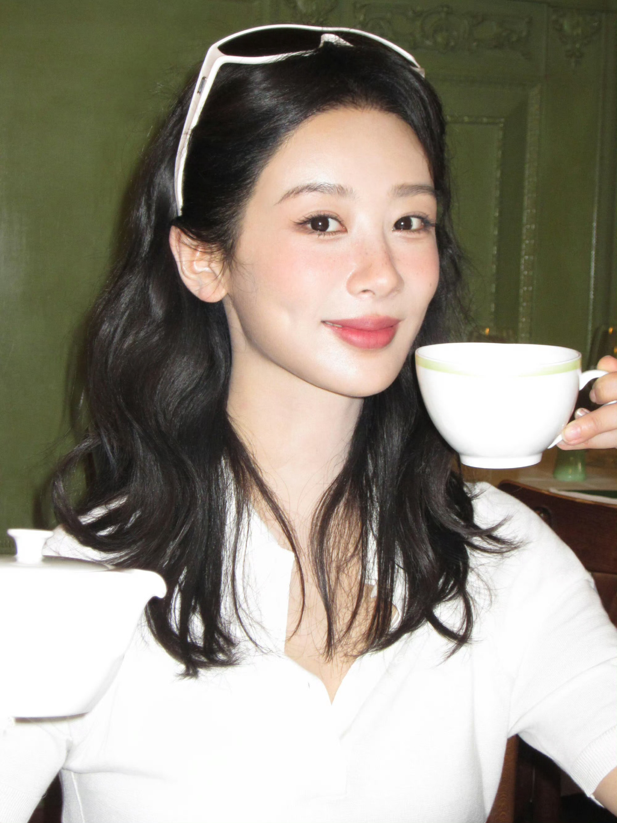 杨紫杨紫董竹君 yz杨紫玉兰花开君再来 写给你的信先接触的不是笔墨是眼泪【杨紫玉