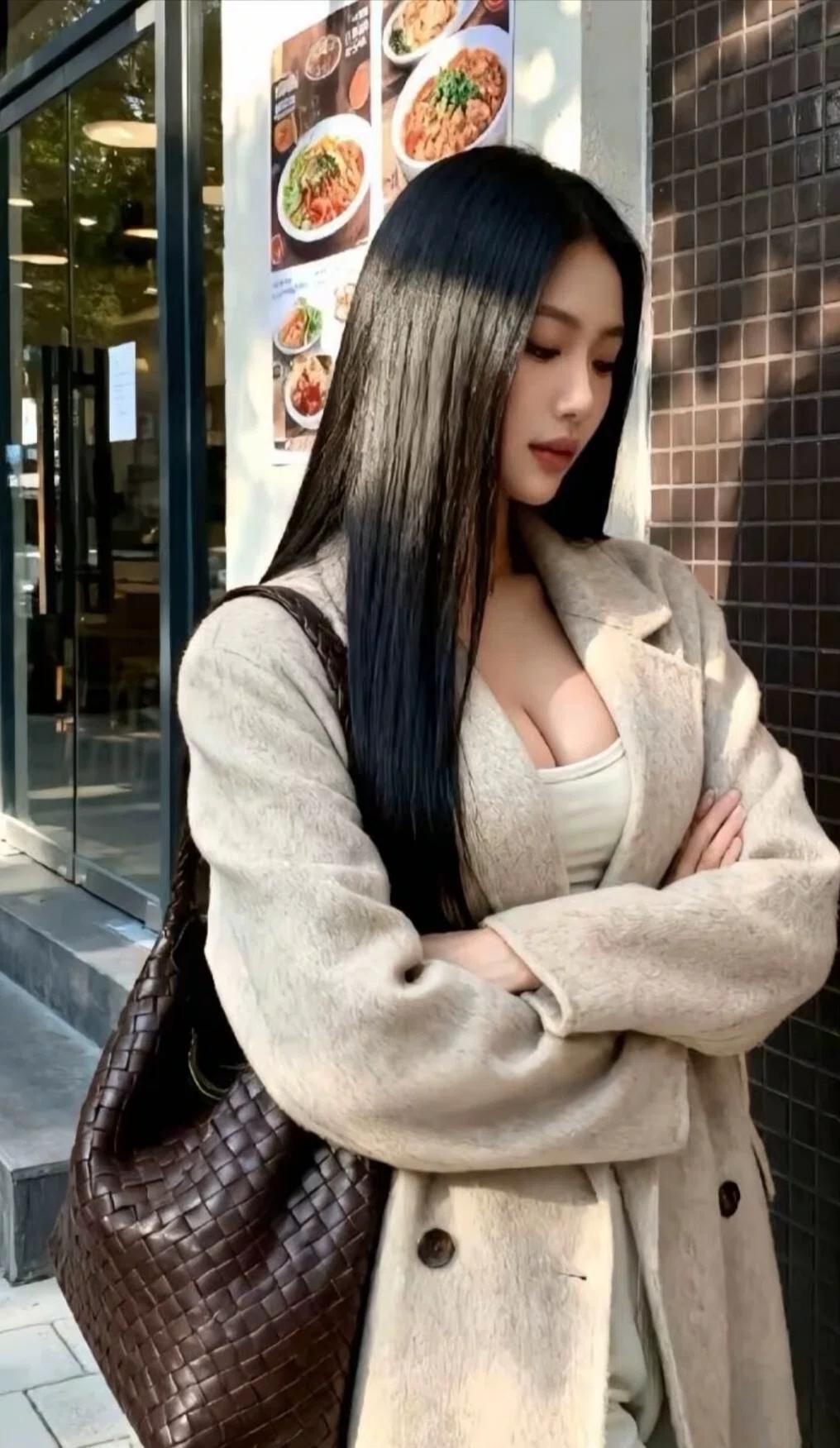 善良没错，但在你保持善良时，
请别忘了带点锋芒。
冷静，但不冷漠；坚定，但不坚硬