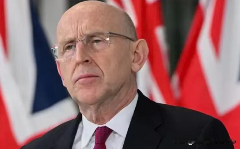 英国国防大臣约翰·希利宣布辞职。其在社交平台上发布了他向英国首相斯塔默递交的信件