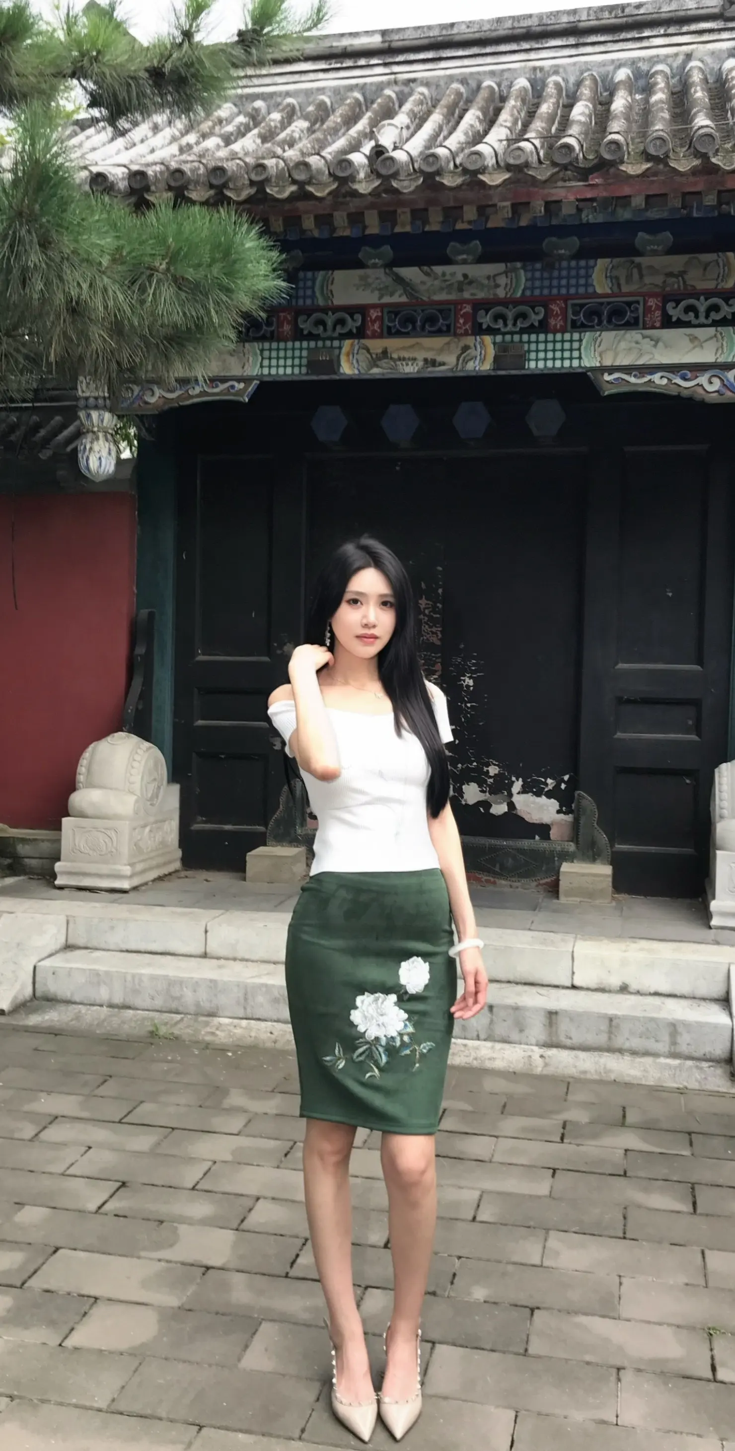好事不嫌晚 后登船者先上岸 是缘总会圆。