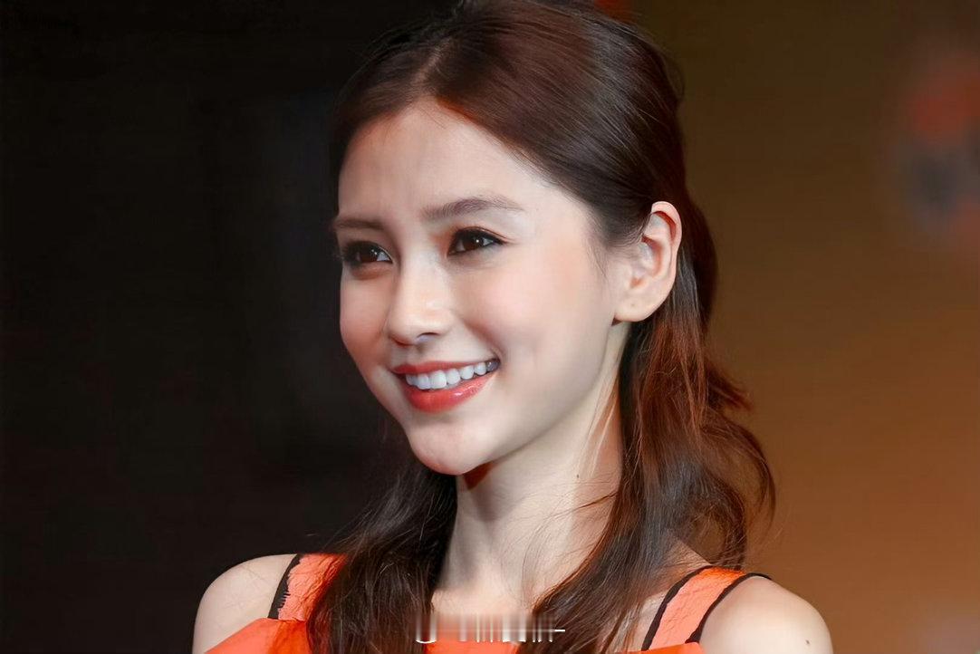 angelababy |杨颖 “喜欢不会淹没于汹涌人海，爱意浸透入岁月绵长.”​