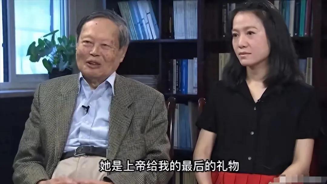 杨振宁现在已经102岁了，按照民间传统算法其实是103岁，翁帆赌赢了，当年28岁
