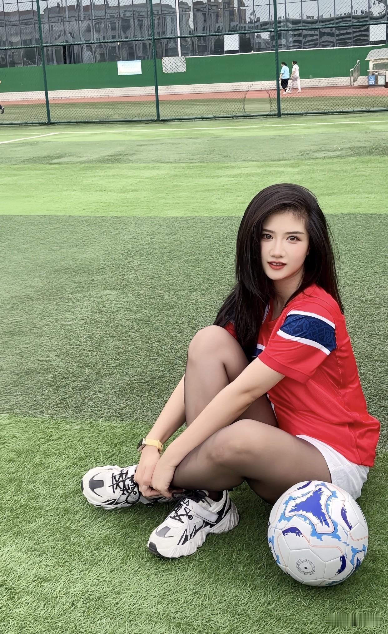 我的世界杯记忆世界杯对我来说，不只是比赛，更是和家人一起的美好时光。每一届世界杯