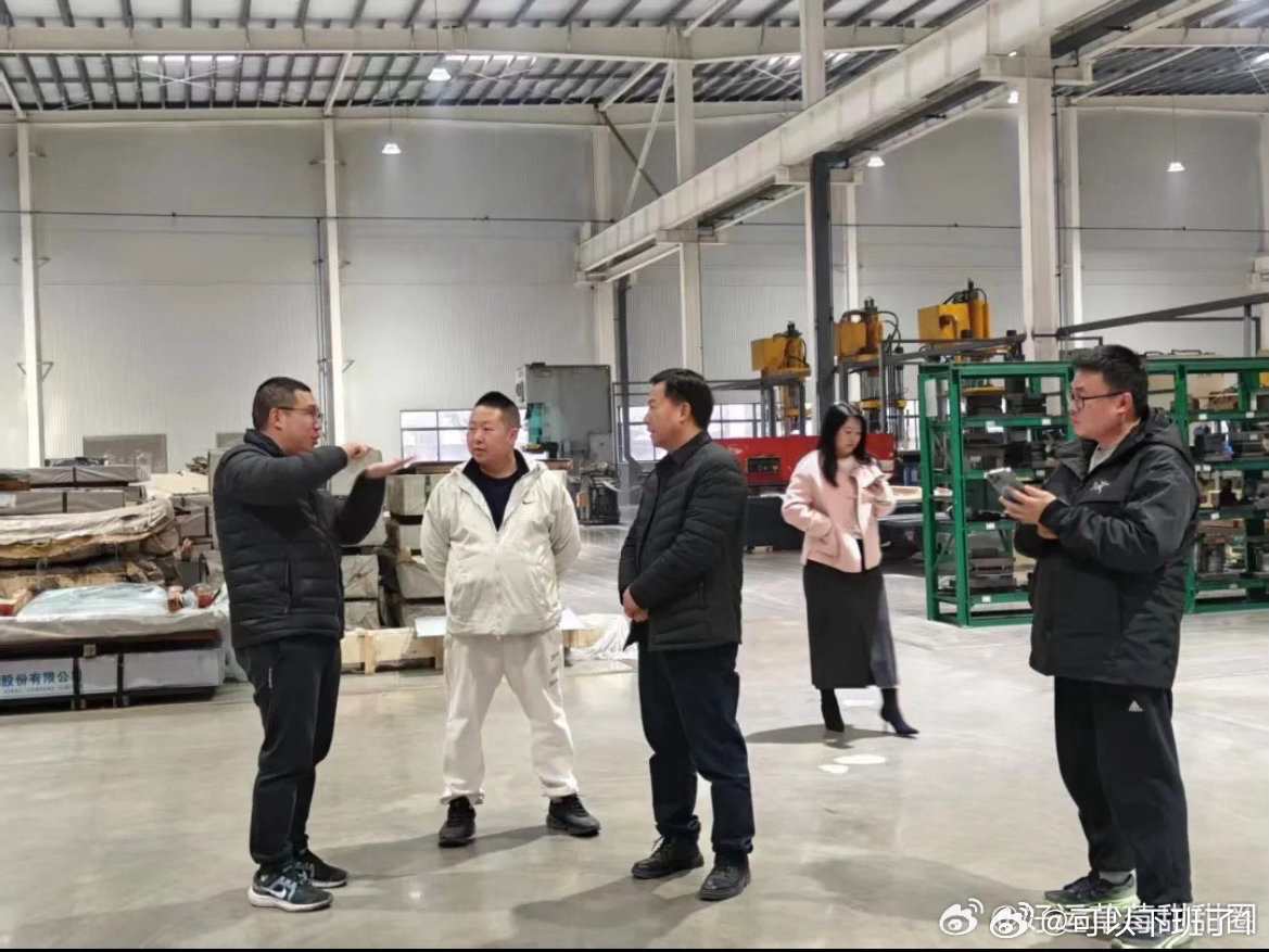 台州的他用匠心守初心让传统产业焕发新机稳用工、盘土地、优服务，全方位为企业纾困、