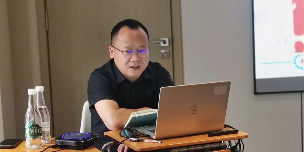 绿地香港聘任南远飞同志为西部区域公司副总经理主持工作，主持西部区域公司日常经营管