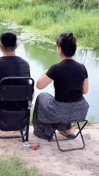 大多数的男人都喜欢钓鱼。
但是在生活中，支持老公或者是男朋友钓鱼的女人却并不多！