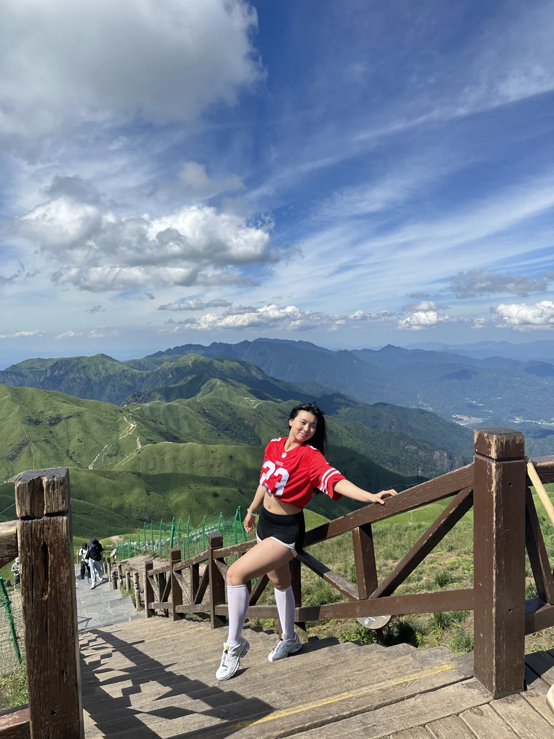 武功山 能劝一个是一个