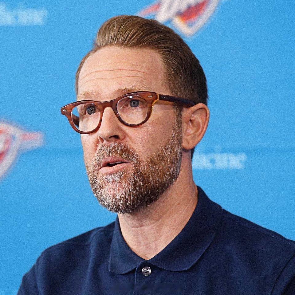 Marc J·Spears：“我不断听到几位NBA几位高管说，雷霆正在努力向上交