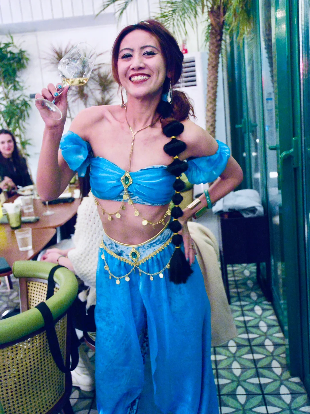 玻璃房裡的生日之夜!🤩🎂💃🏻🦹🏼‍♂️🥂🥂🥂