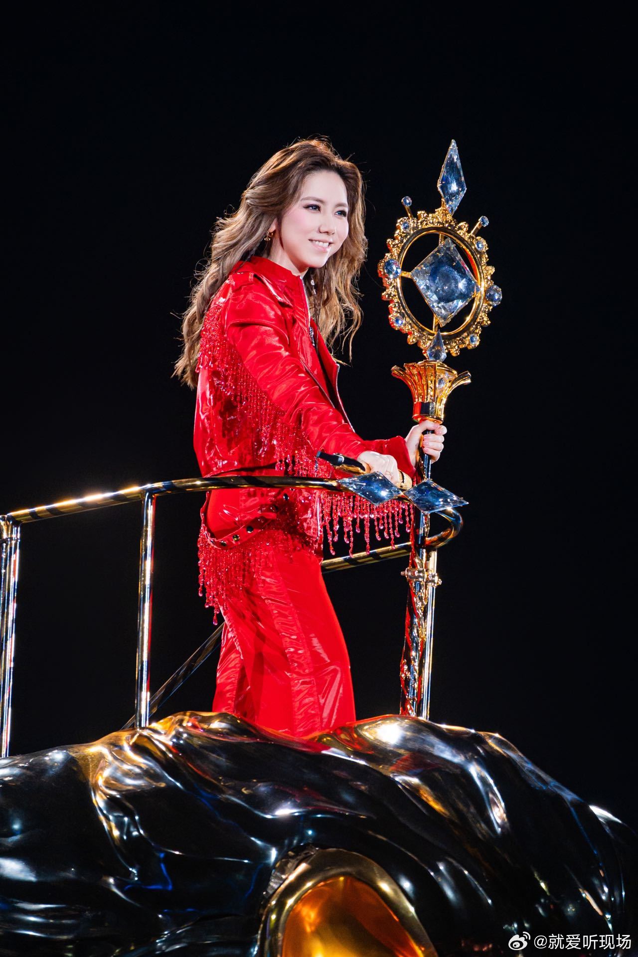 邓紫棋天津售罄加场 抢票机会加一！G.E.M.邓紫棋 I AM GLORIA世界