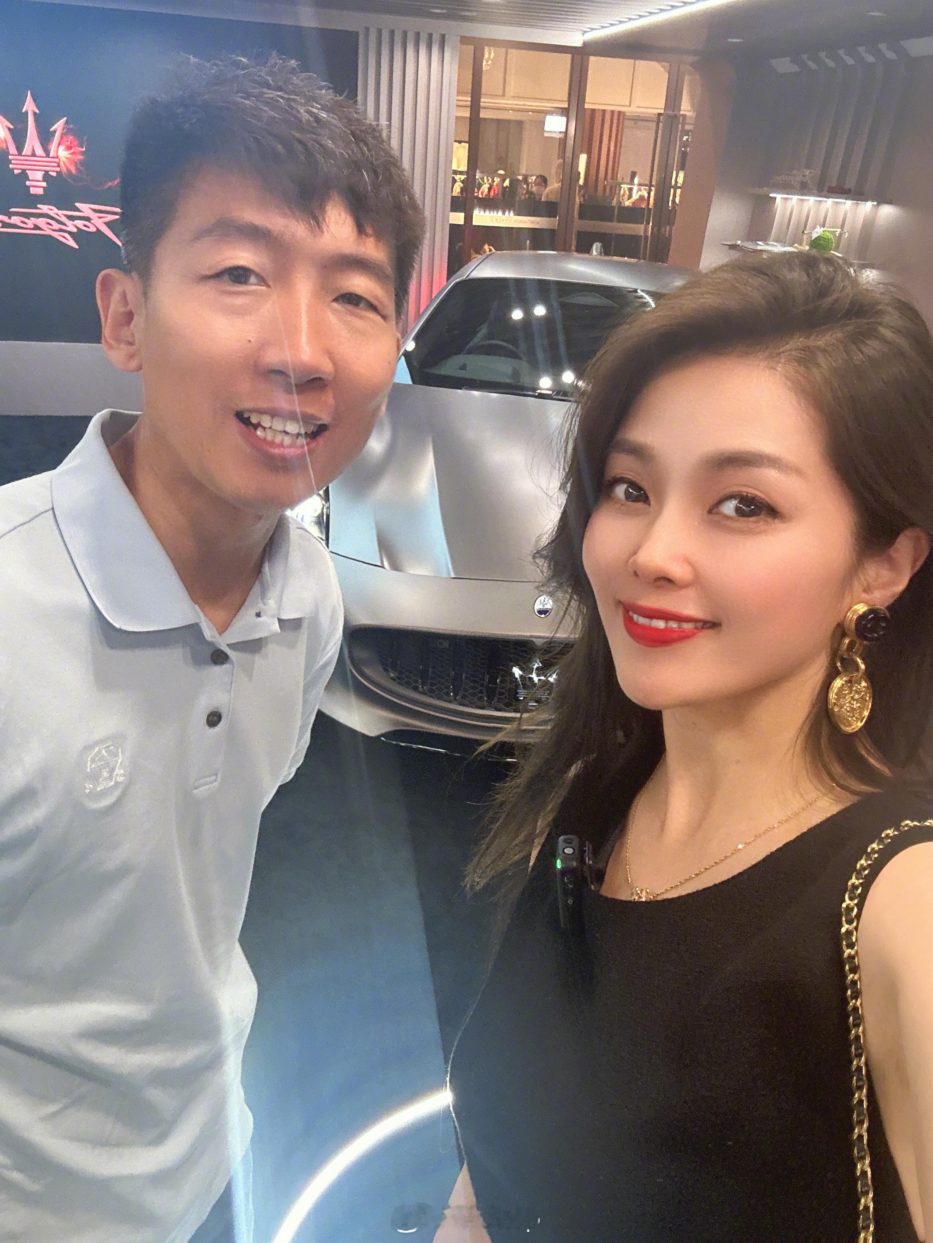 高质量女粉儿上线！ 女粉丝太多了咋办？[doge]#东北电吹# ​​​