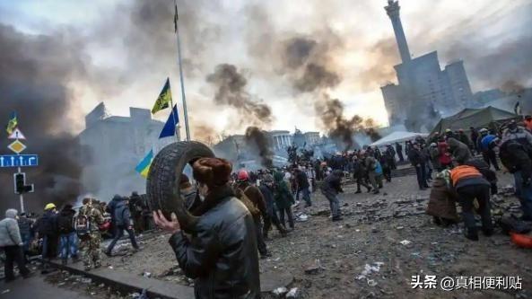 纳了闷了，俄罗斯几乎天天空袭乌克兰，但是为什么乌克兰依旧是不痛不痒的？其实说白了