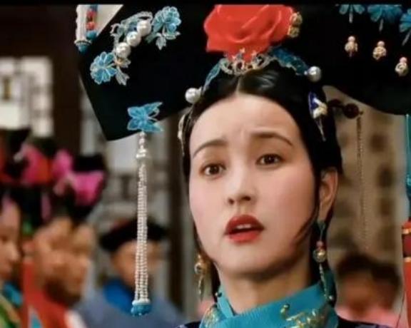 大太监安德海被杀后，慈禧本来很是愤怒，可在得知安德海死后被扒掉裤子，当街展示，笑