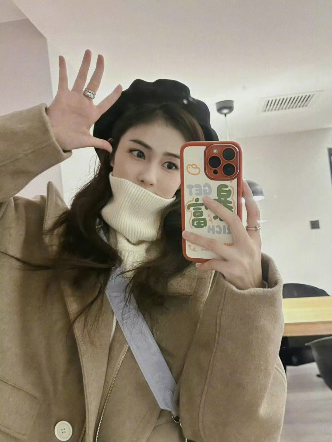 白鹿RMB梦女我和白鹿唯一的共同点是的没错，只想暴富🤲 ​​​