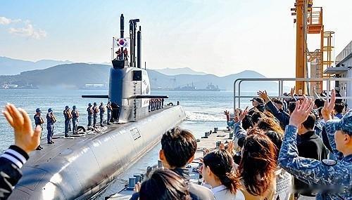 韩国潜艇首秀关岛，远航七千里“秀肌肉”，韩自主国防之路走到哪了？

韩国海军最近