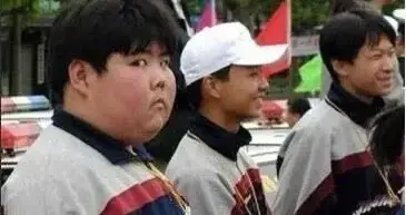 “网红小胖”：曾参演《爱情公寓》等电视剧，如今已结婚生子，回归正常家庭生活