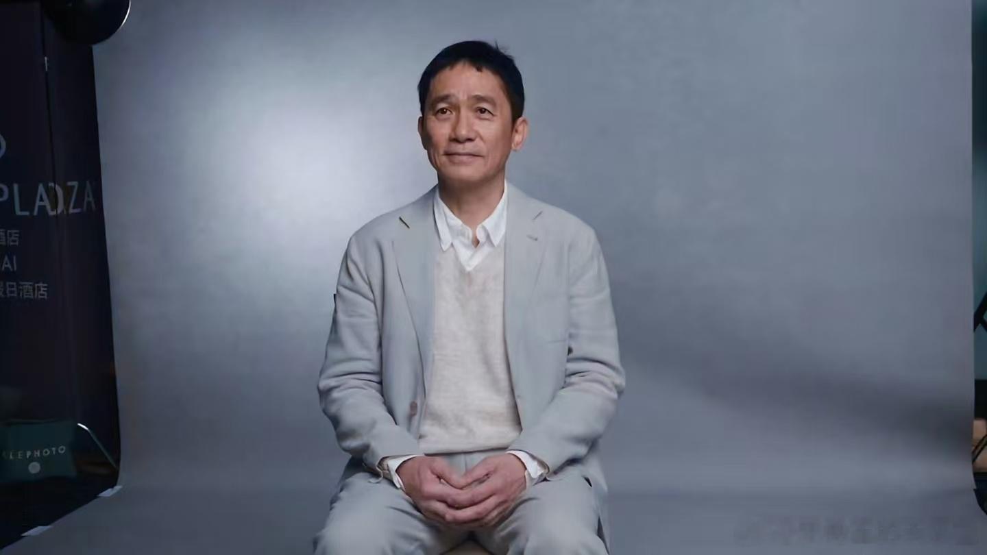 卧槽新一代机皇要来了特别是现在全民自媒体时代这个成像完美的解决了用手机拍出电影画