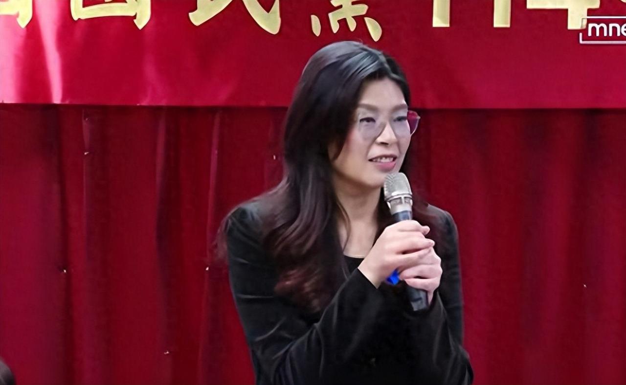 郑丽文公布第四波人事任命，洪秀柱做出罕见表态，朱立伦处境尴尬


在岛内政坛的舞