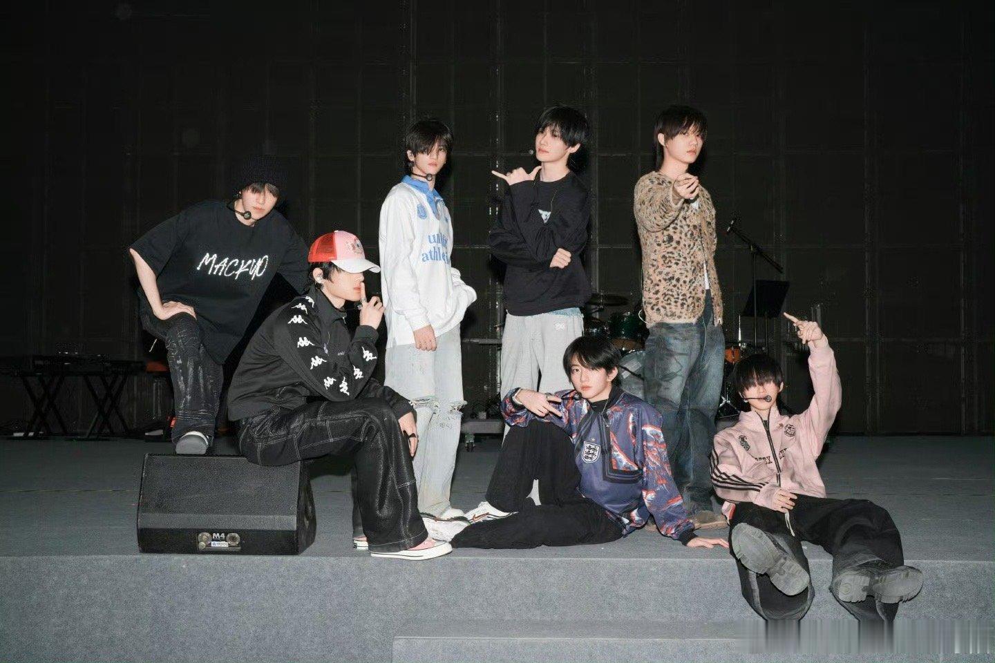 素颜彩排照谁赢了？！ 