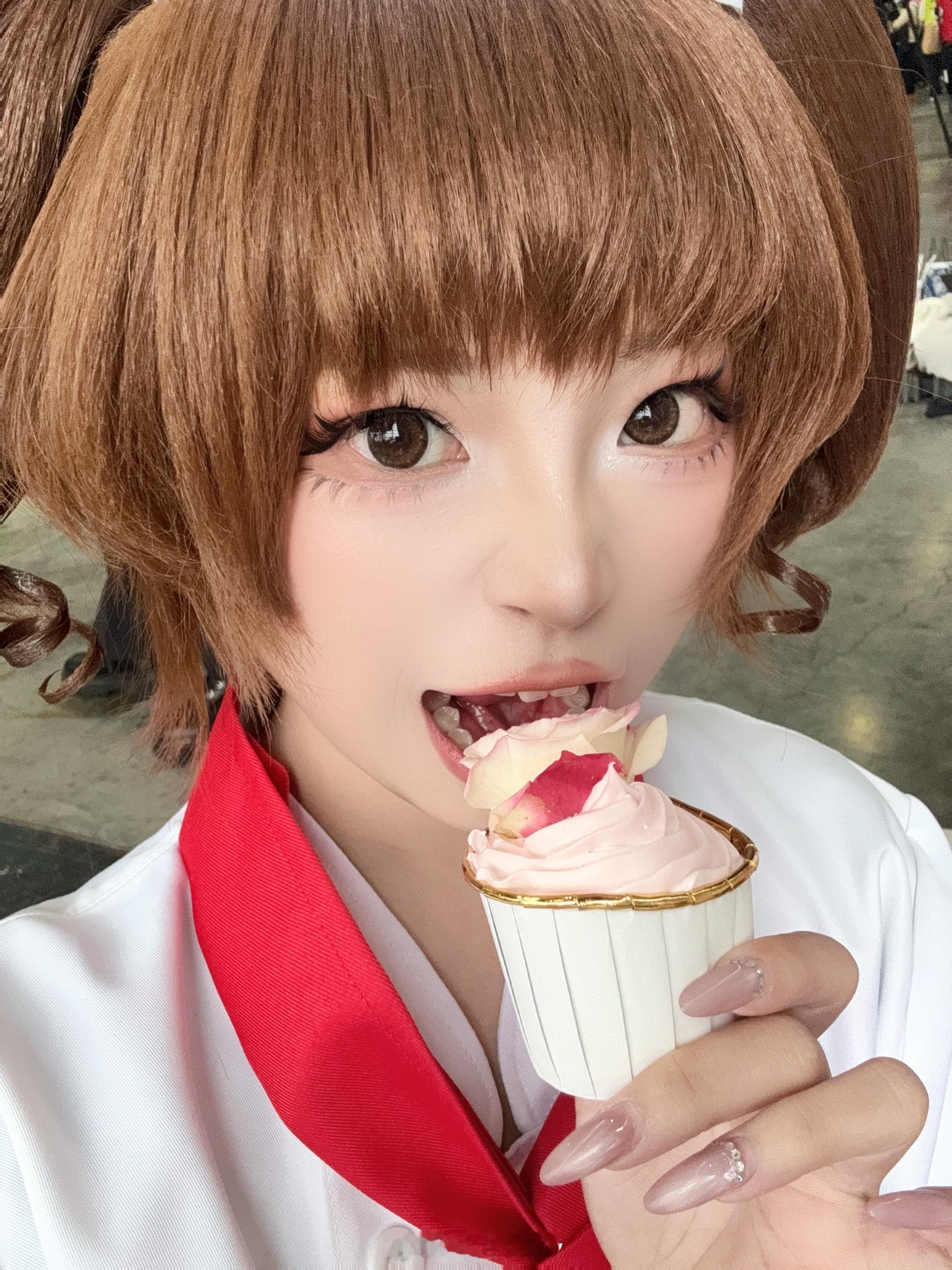 好吃嚼嚼嚼 