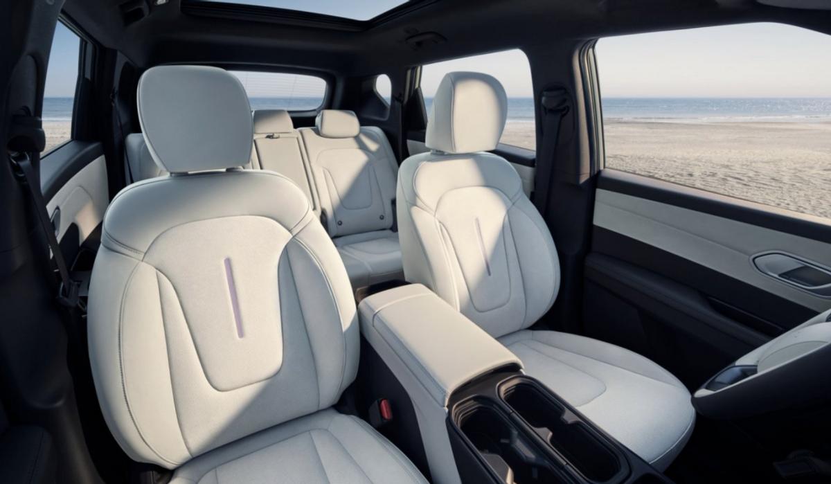 15万内能买到真正耐用的电动车？EO羿欧告诉你可以。售价11.98万起，EO羿欧