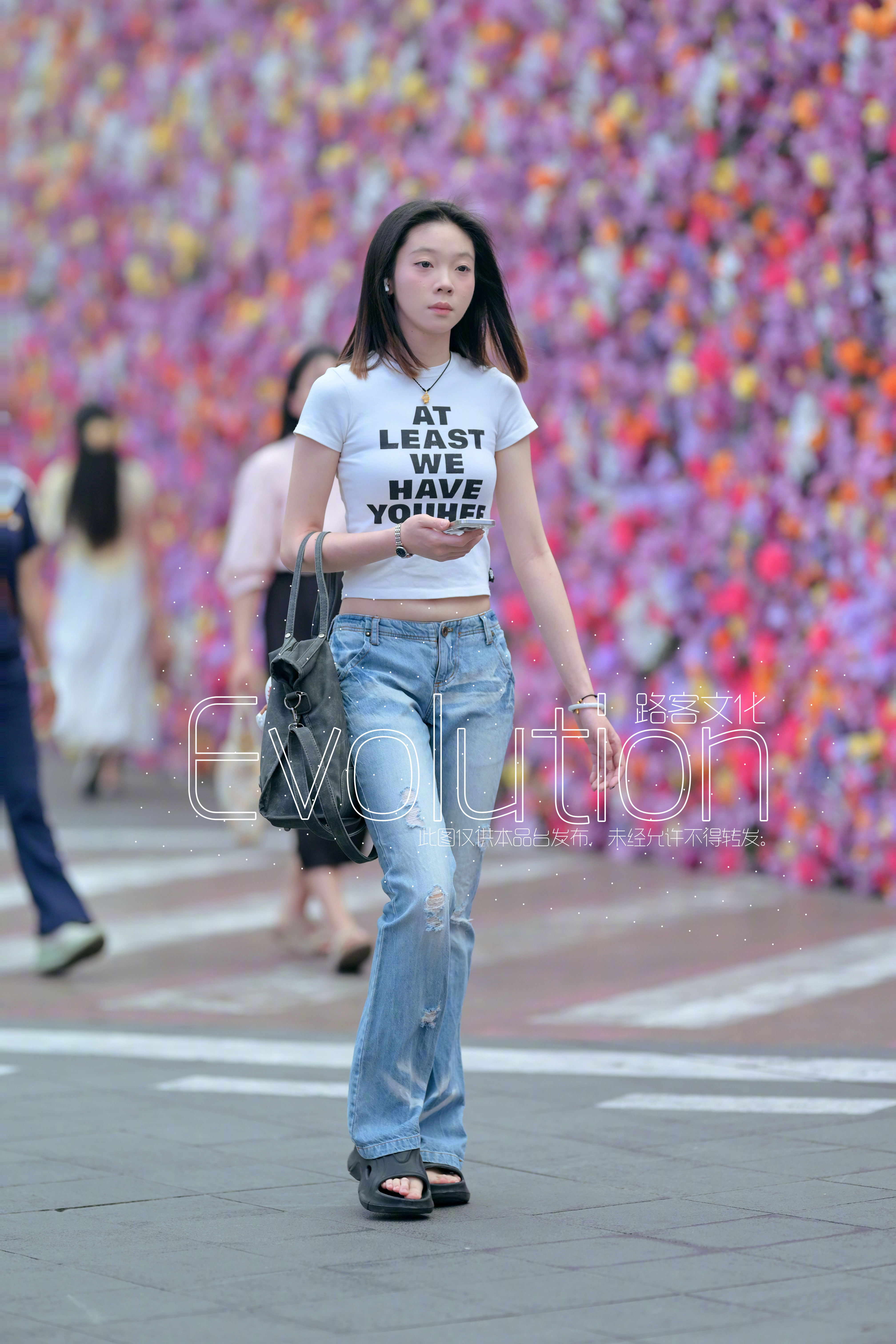 晚八点各位在忙啥呢？ ​​​