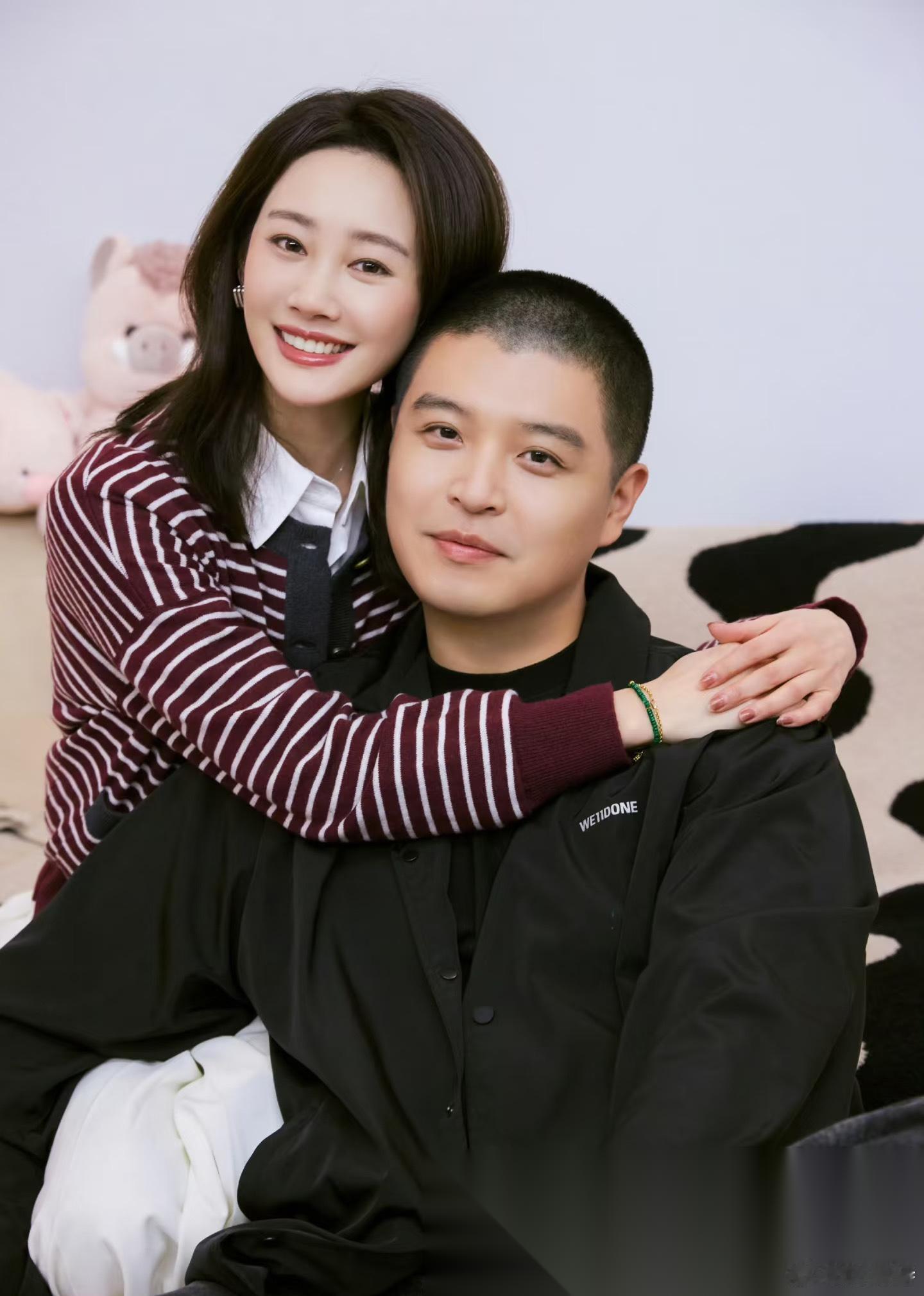 马頔李纯俄罗斯逛街买衣服， 充分反映了一个问题 那就是，逛街买衣服就不能跟老公，
