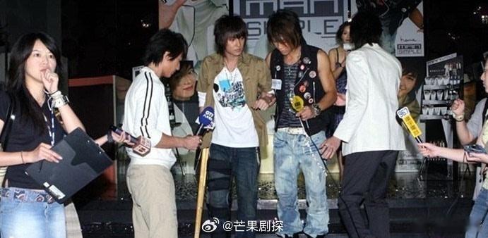 汪东城劝CP粉不要沉迷于幻想汪东城说CP粉内心是空虚寂寞 都说了自己是直男了，还