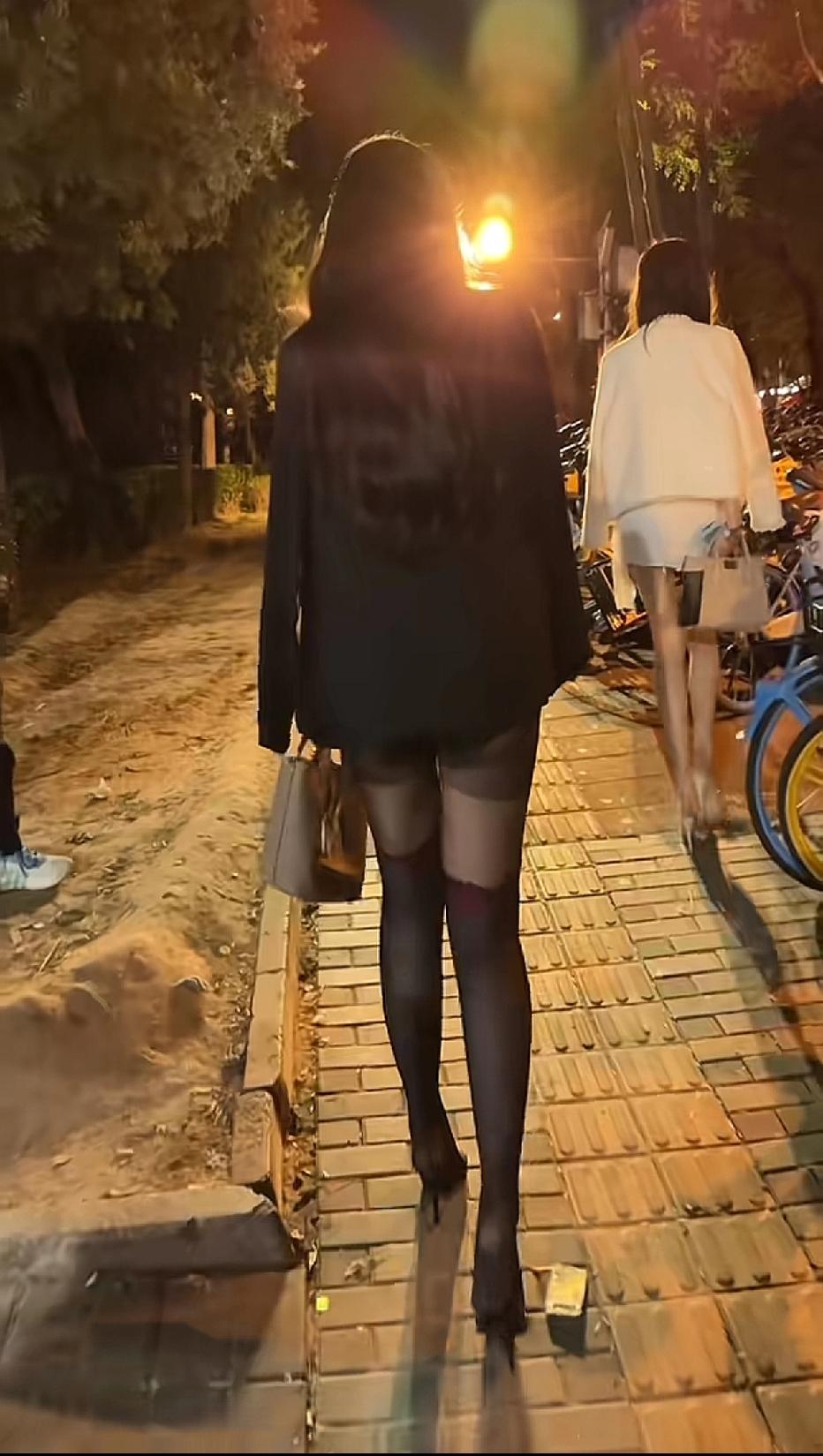 高冷女总裁，颜值天花板