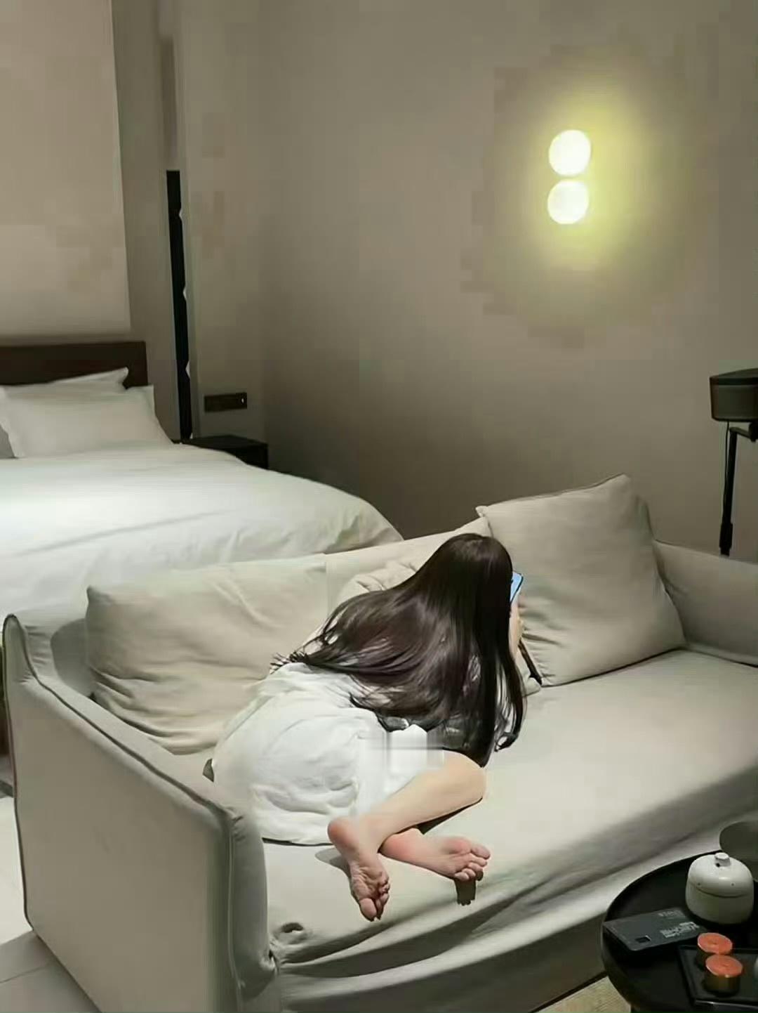 猜猜穿没穿？ 