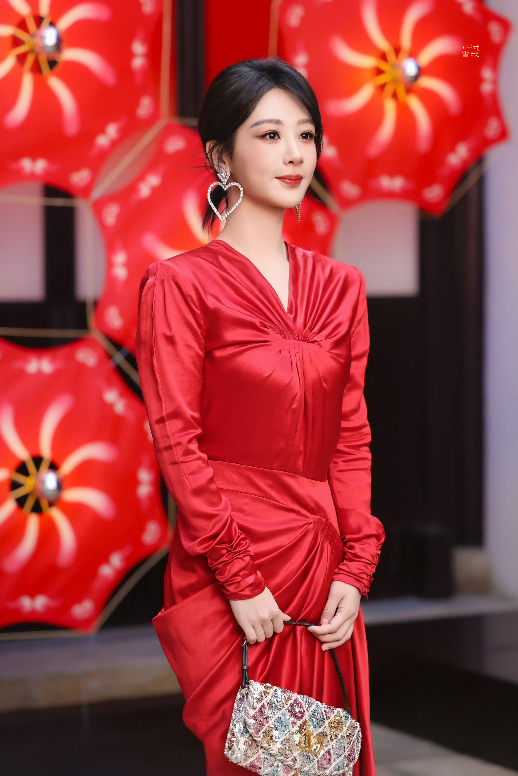 原来不是衣服的问题 