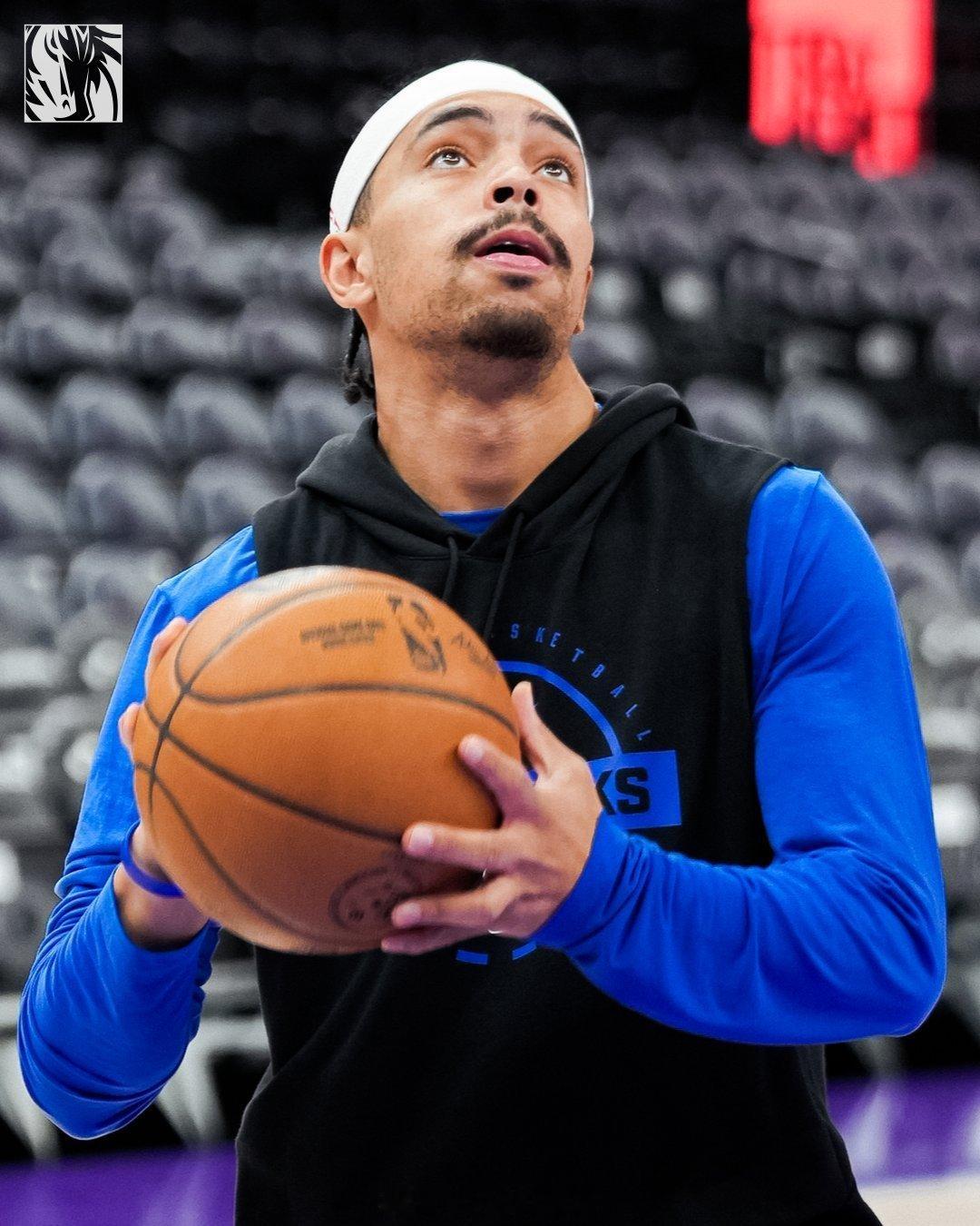 已经准备好了⏳  cr：达拉斯独行侠 