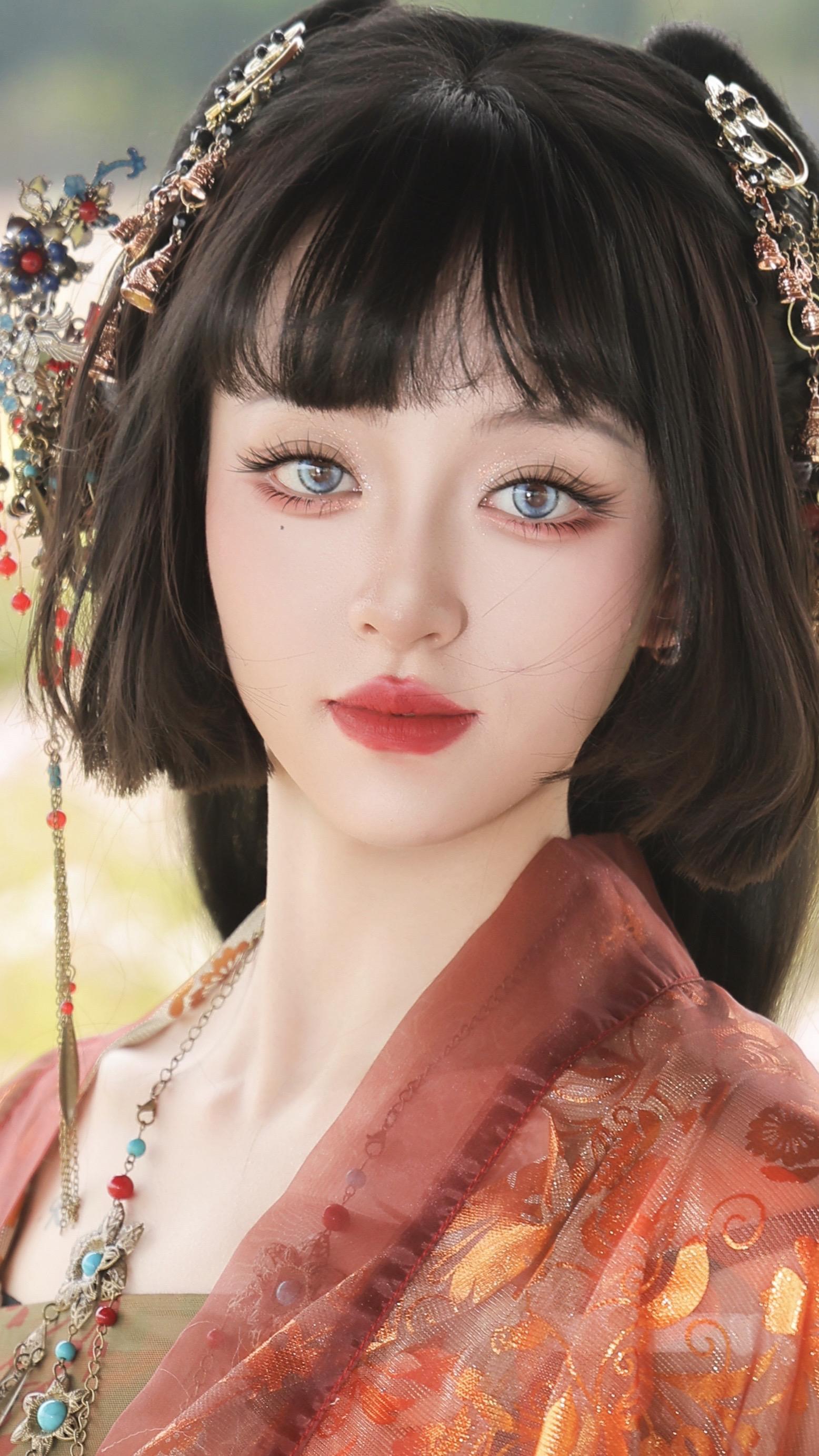 她的眼睛里有万千星河～