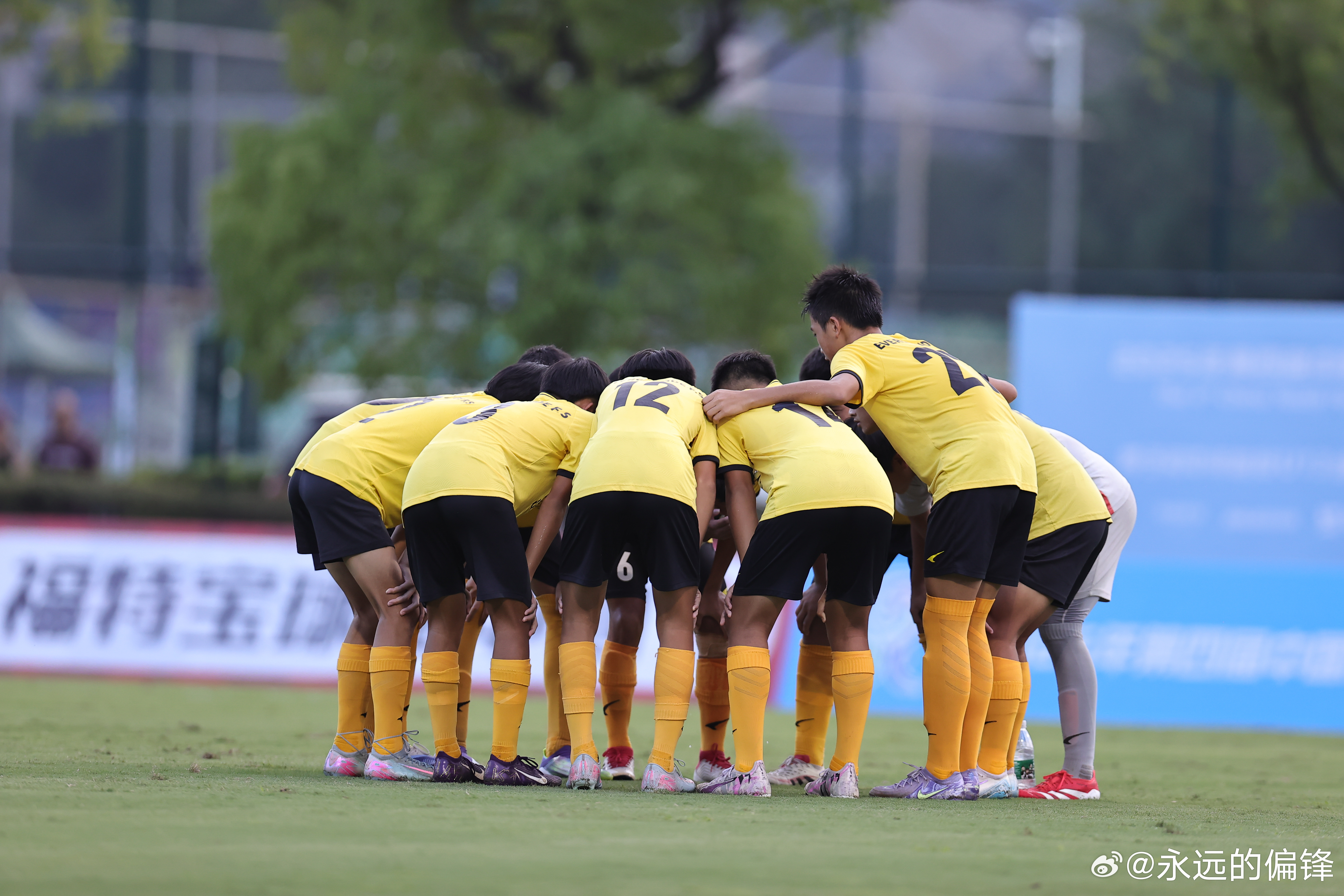 中青赛男子U13组决赛第二回合，上半场浙江1比0，双方总比分2比2站在同一起跑线