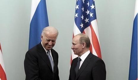 俄罗斯如果使用核武器，第一枚核弹将扔在哪里？不是美国和乌克兰

现在这一局势很像