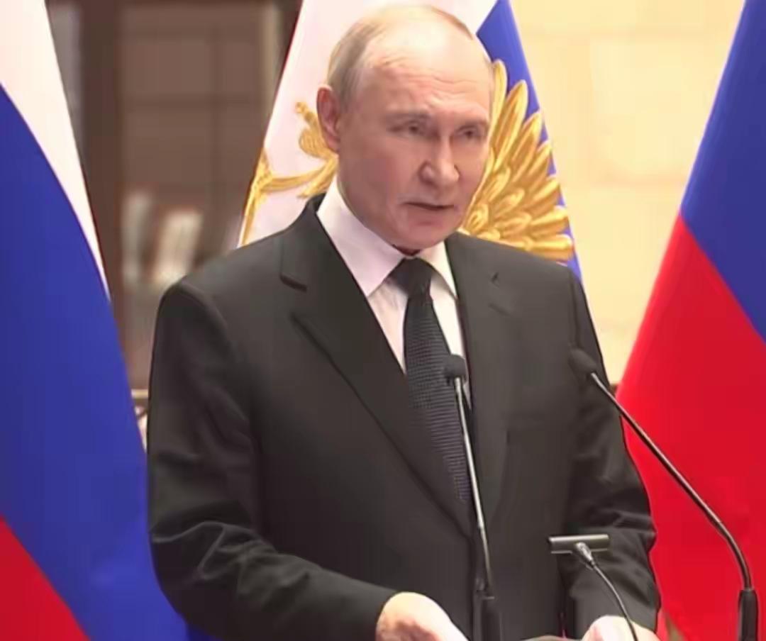 俄罗斯拒绝停火，美国却趁乱搅局，乌克兰的棋局也许已经彻底翻盘，这场看似俄乌之间的