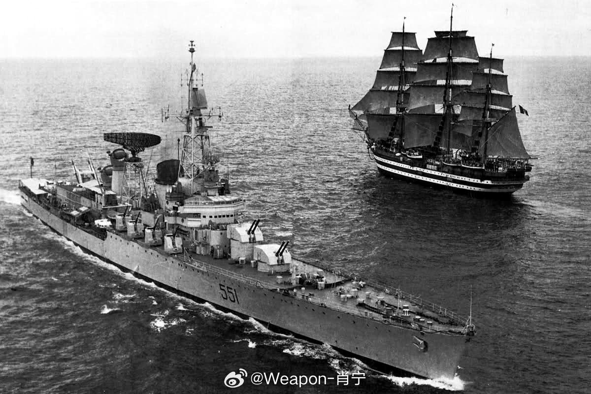 烽火问鼎计划每天认识一件兵器 欧洲第一艘导弹巡洋舰在战后的最初岁月里，除拥有众多